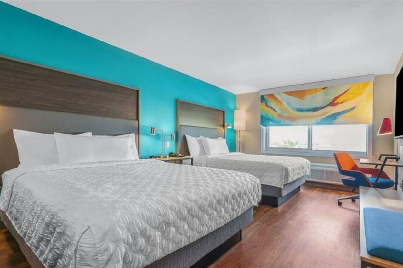 Tru By Hilton Lathrop Hotel Ngoại thất bức ảnh