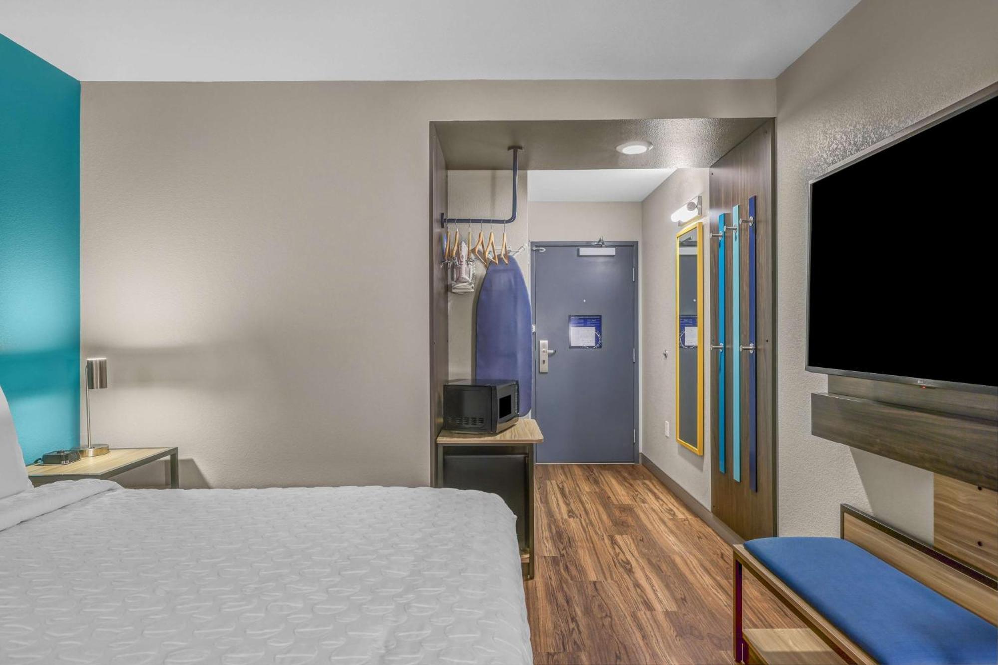 Tru By Hilton Lathrop Hotel Ngoại thất bức ảnh