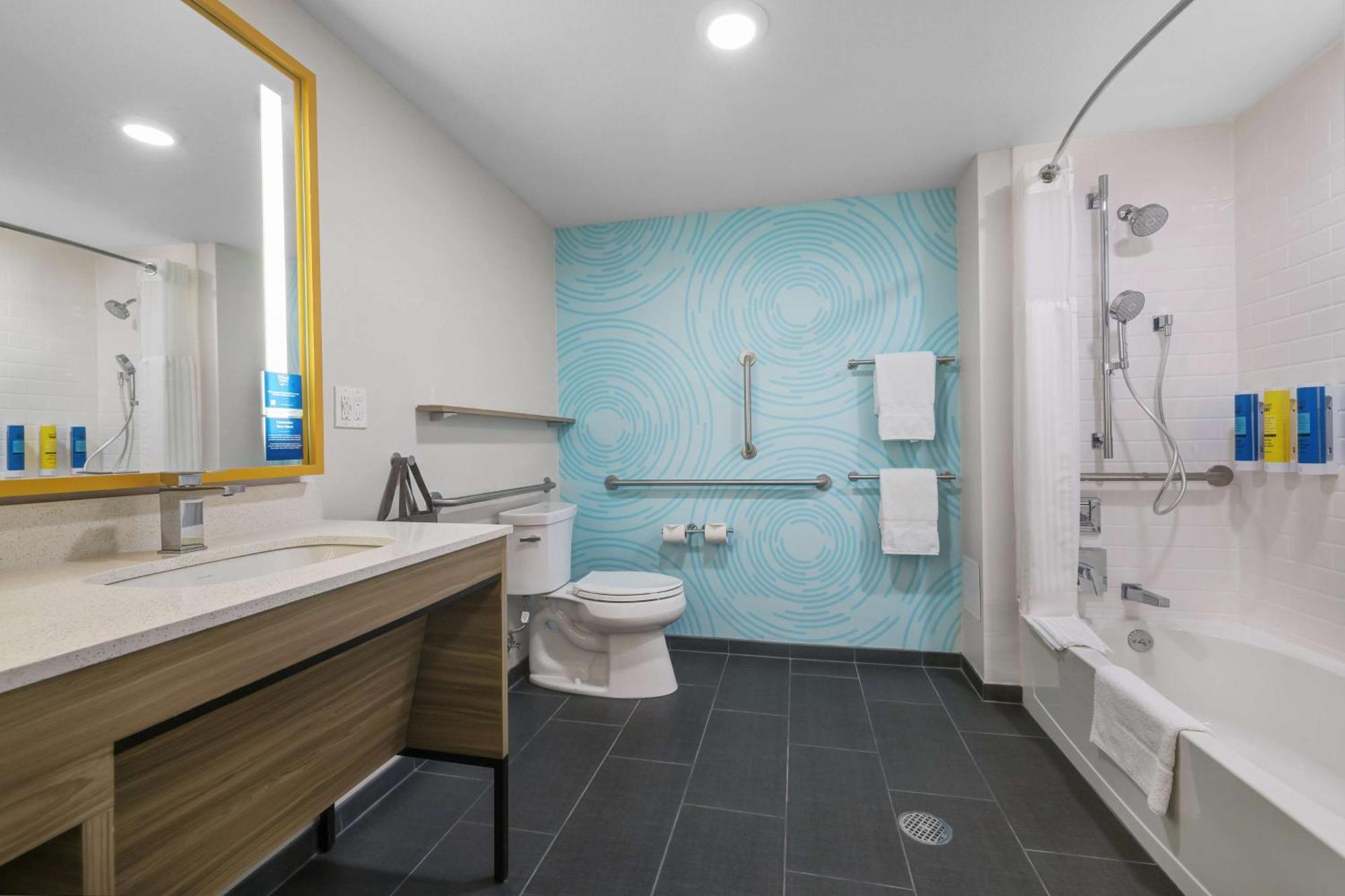Tru By Hilton Lathrop Hotel Ngoại thất bức ảnh