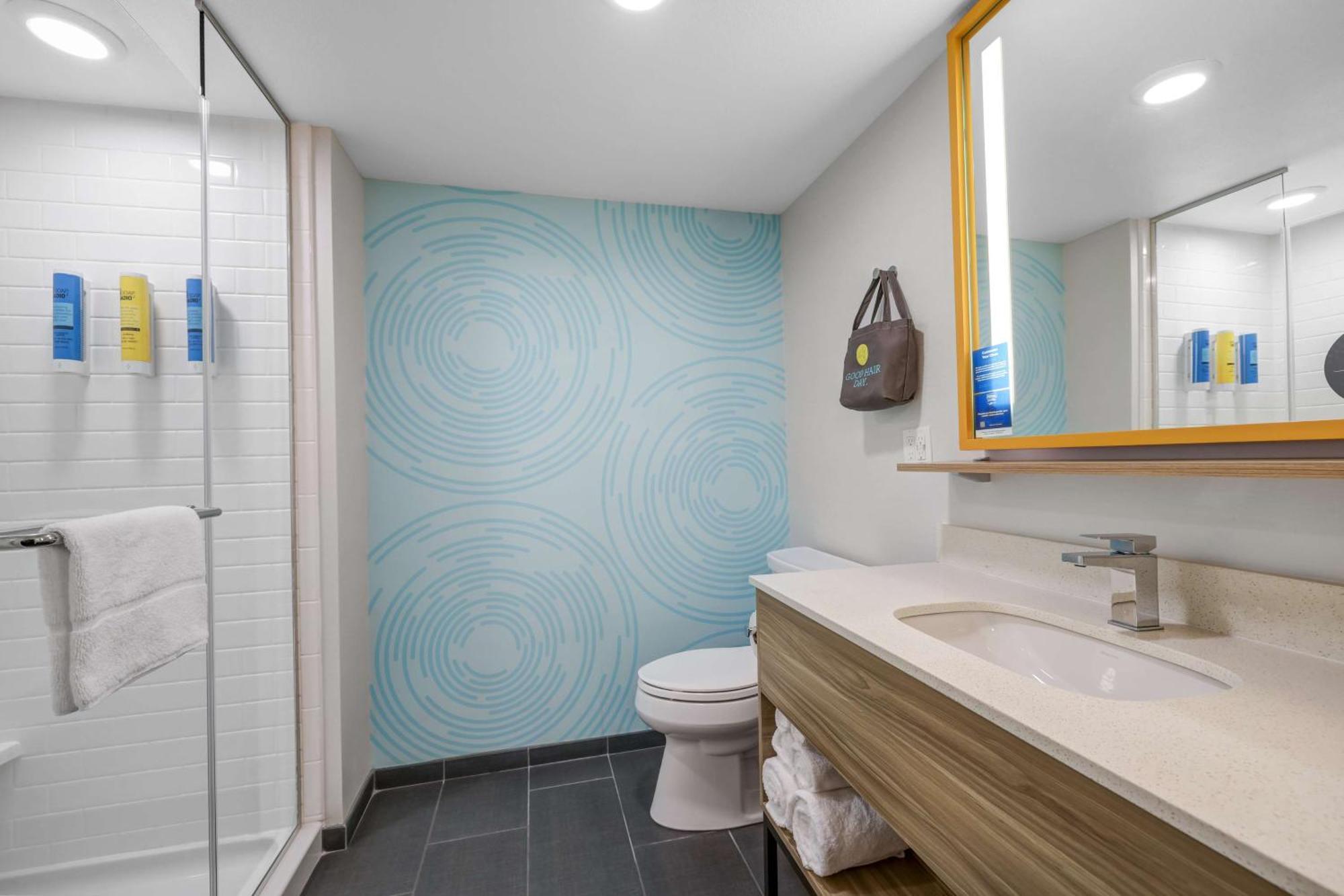 Tru By Hilton Lathrop Hotel Ngoại thất bức ảnh